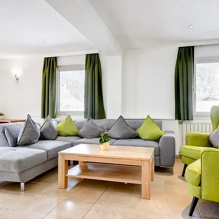 Almchalet Berig By A-appartments בית נופש